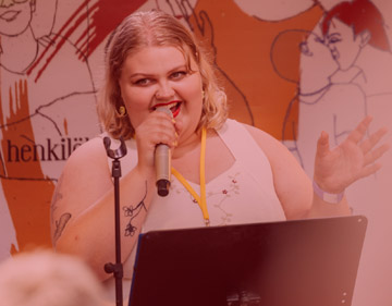 Viitapiirin avomikki Annikin festivaalipuistossa