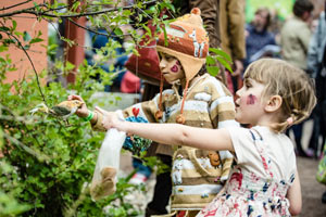 Festivaaliyleisöä, 2016. Kuva: Eino Ansio