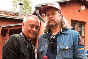 Runofestivaalin taiteellinen johtaja J.K. Ihalainen ja festivaalitaiteilija Ville Pirinen, 2016. Kuva: Teemu Juutilainen