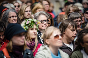 Runofestivaaliyleisöä 2016. Kuva: Eino Ansio