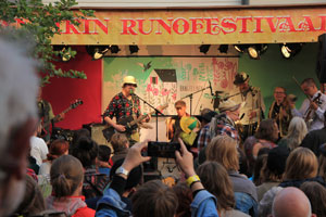 Faarao Pirttikangas & Kuhmalahden Nubialaiset, 2018. Kuva: Nikko Mäkinen