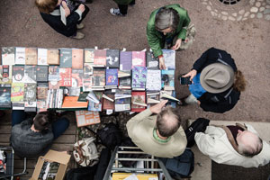 Runofestivaalin kirjabasaarissa, 2018. Kuva: Eino Ansio