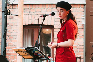 Elsa Tölli. Kuva: Riikka Vaahtera