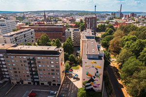 Upea ilmakuva muraalityömaasta. Kuva: Kim Saarinen