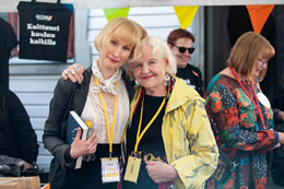 Kaverikuva: Iida Rauma & Aulikki Oksanen. Kuva: Susanna Lyly.