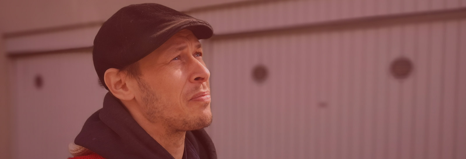 Vuoden 2022 Runofestivaalin nimikkotaiteilija Teemu Mäenpää